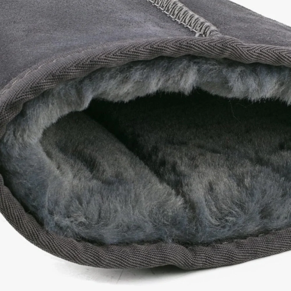 BearPaw Womans Elle Gray Suede Boots Size 10